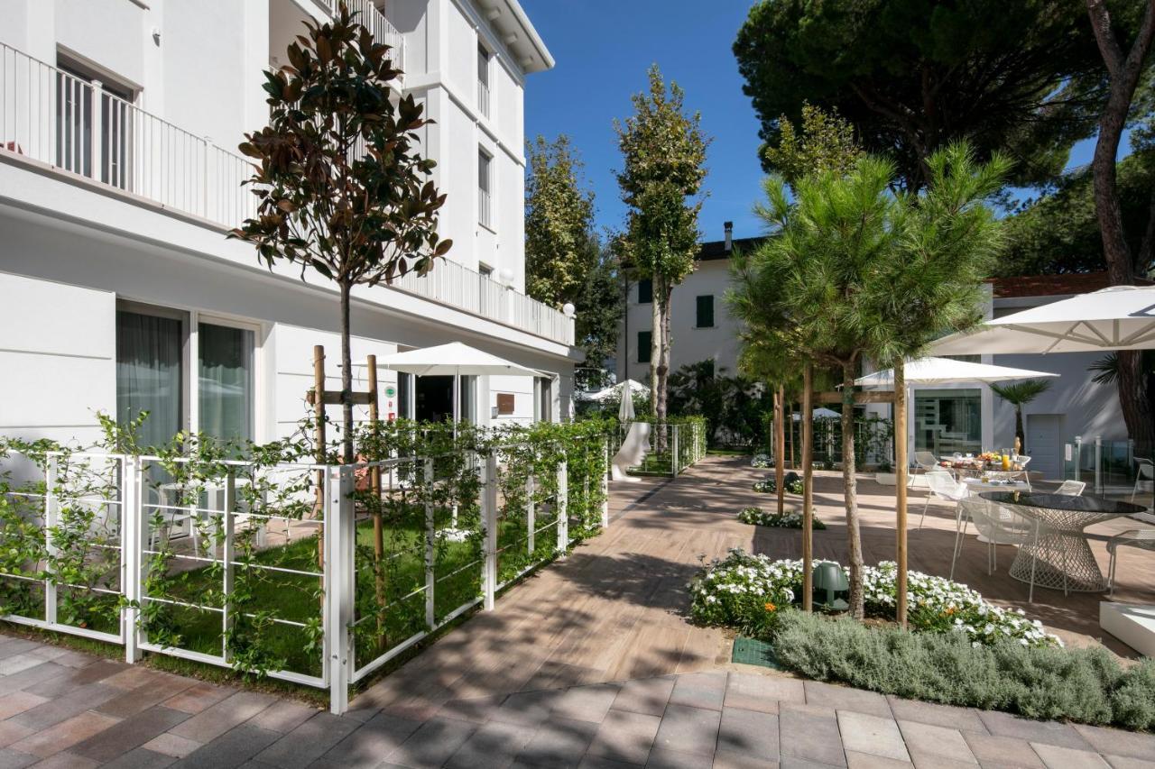 Elegance Riccione Aparthotel Exterior foto