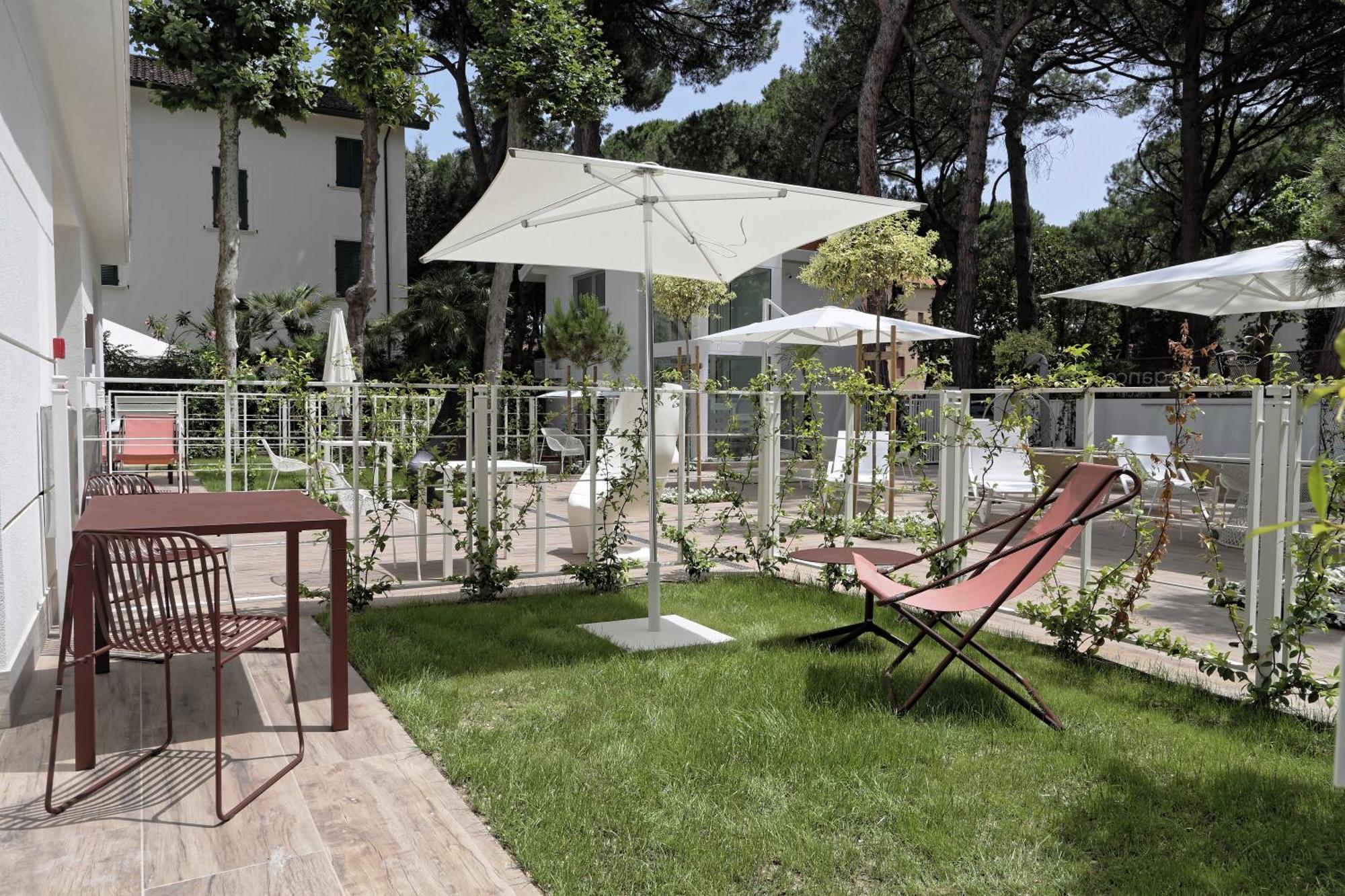 Elegance Riccione Aparthotel Exterior foto